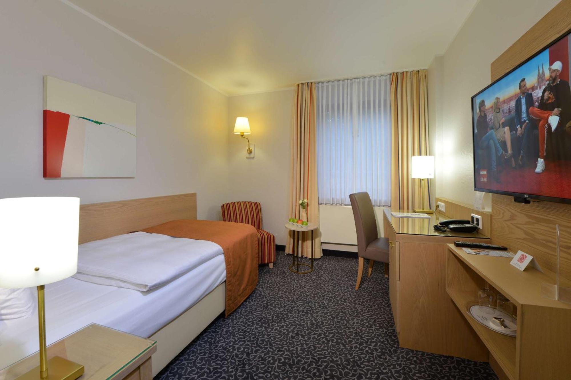 Best Western Hotel Der Foehrenhof Hanover Exterior photo