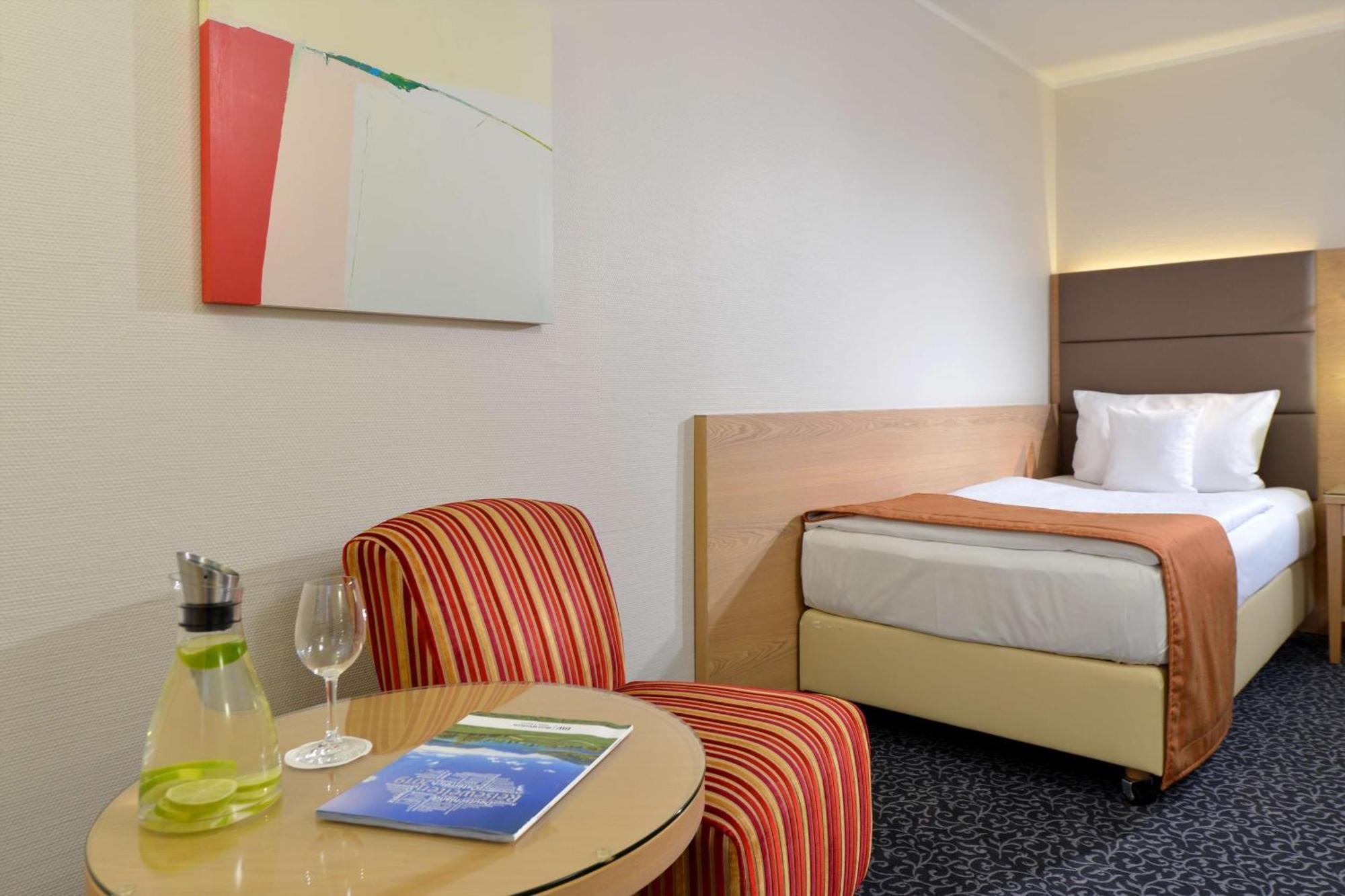 Best Western Hotel Der Foehrenhof Hanover Exterior photo